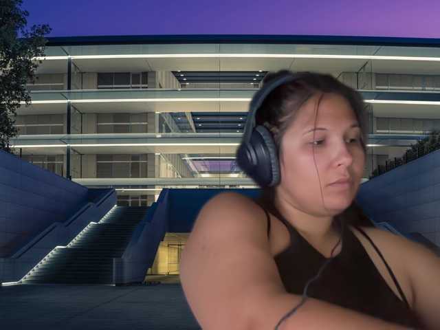 Minettesexy24 live cam on BongaCams