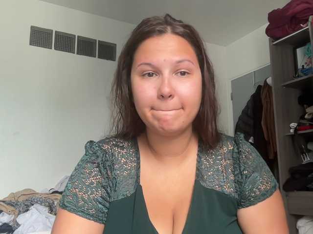 Minettesexy24 live cam on BongaCams