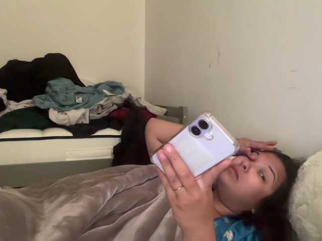 Minettesexy24 live cam on BongaCams