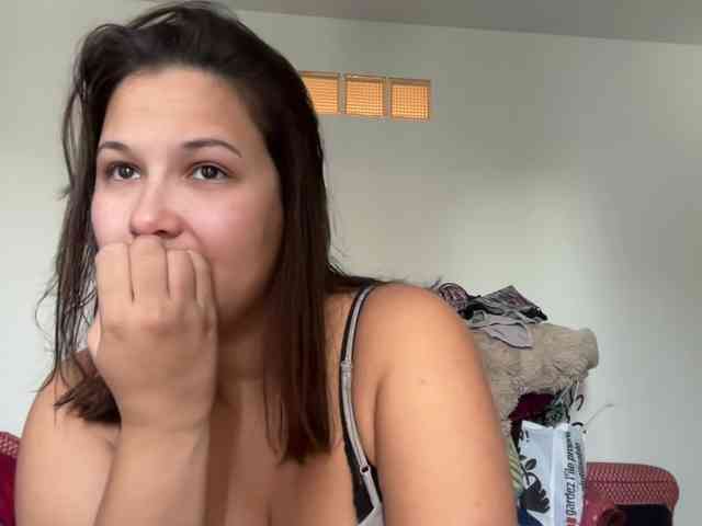 Minettesexy24 webcam