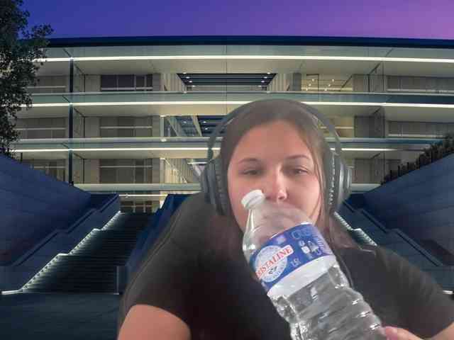 Minettesexy24 webcam