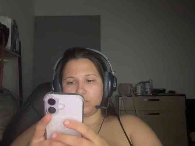 Minettesexy24 webcam
