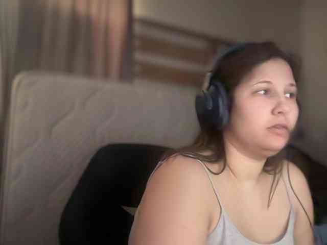 Minettesexy24 webcam