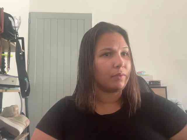 Minettesexy24 webcam