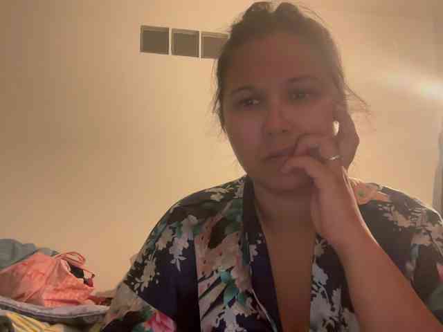 Minettesexy24 webcam