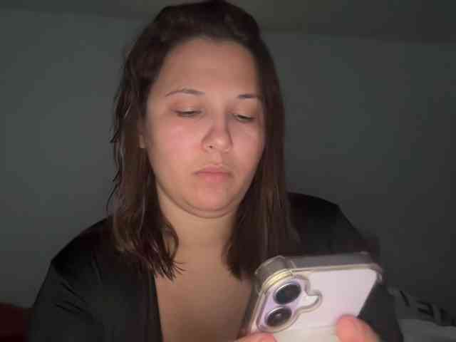 Minettesexy24 webcam