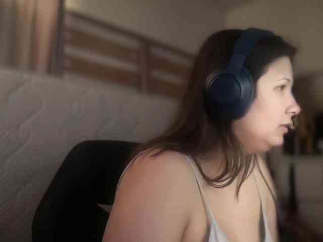 Minettesexy24 webcam