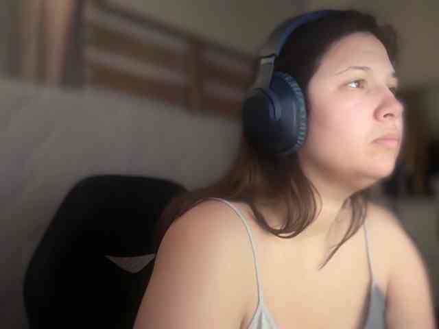 Minettesexy24 webcam