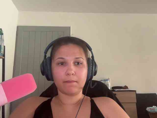 Minettesexy24 webcam