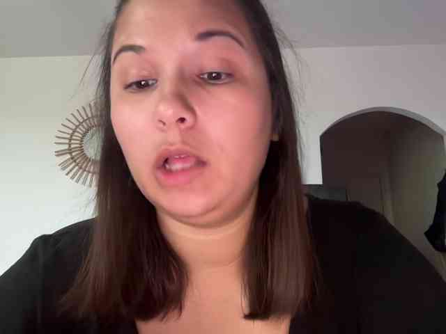Minettesexy24 webcam