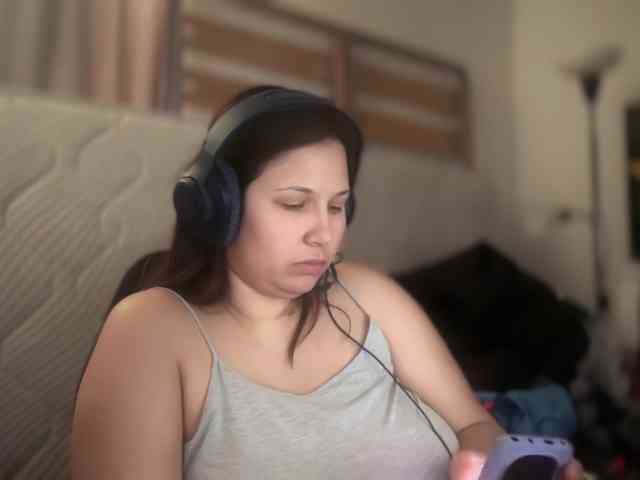 Minettesexy24 webcam