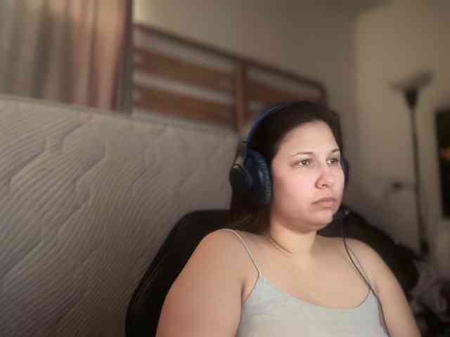 Minettesexy24 webcam