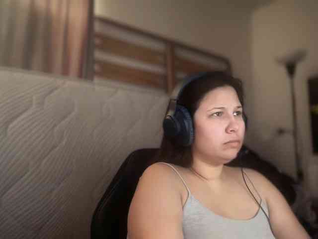 Minettesexy24 webcam