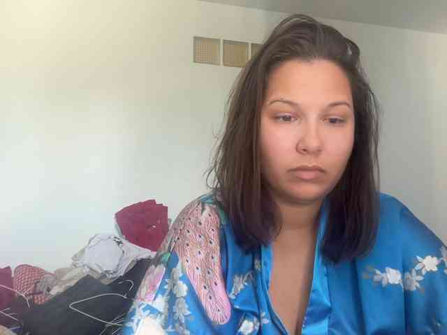 Minettesexy24 webcam
