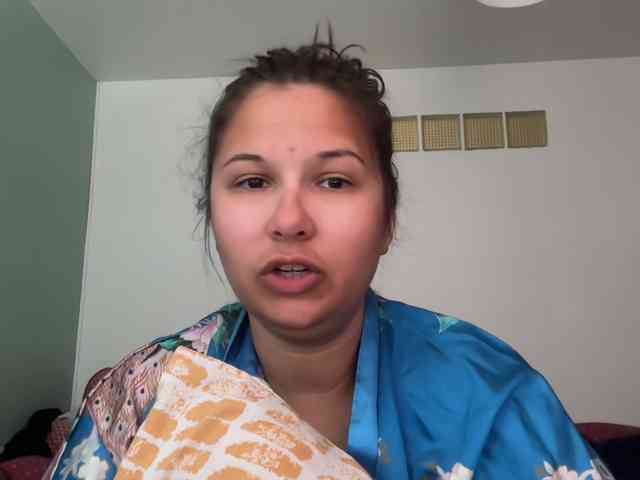Minettesexy24 webcam