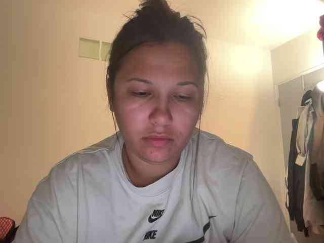 Minettesexy24 webcam