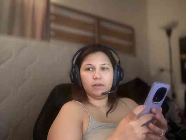 Minettesexy24 webcam