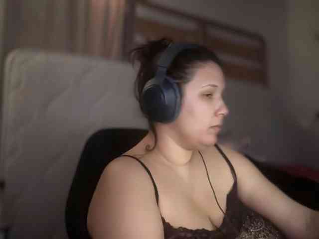 Minettesexy24 webcam