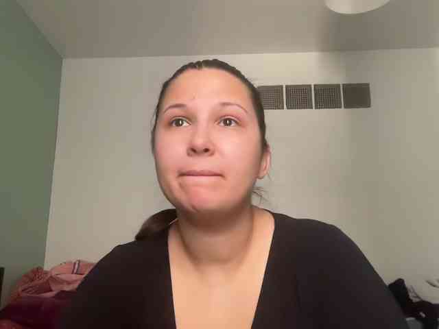 Minettesexy24 webcam
