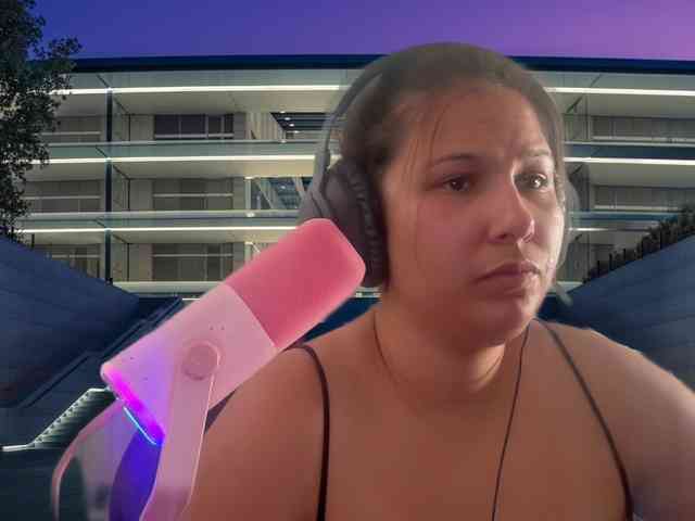 Minettesexy24 webcam