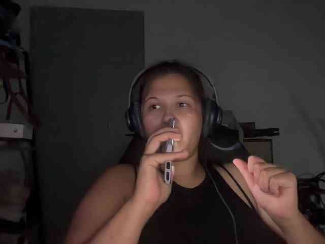 Minettesexy24 webcam