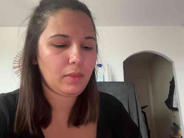 Minettesexy24 webcam