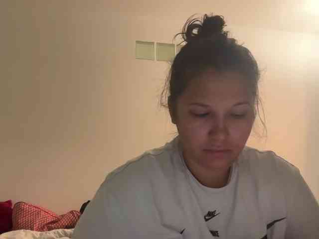 Minettesexy24 webcam