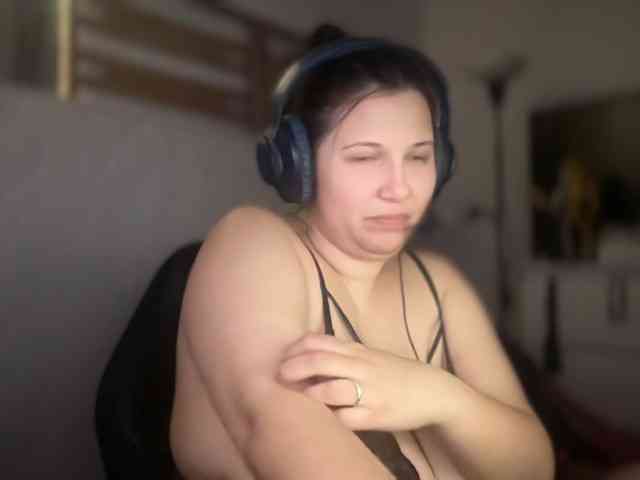 Minettesexy24 webcam