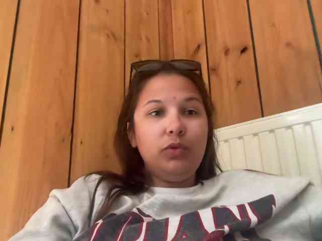 Minettesexy24 webcam