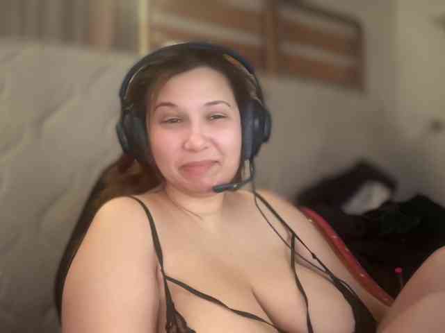 Minettesexy24 webcam