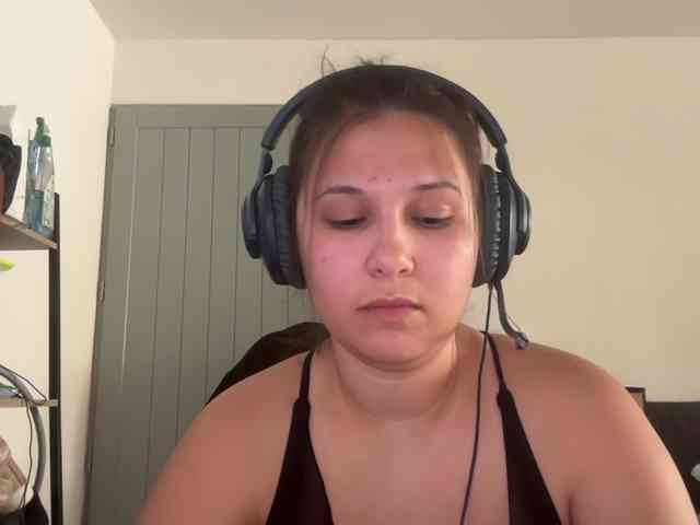Minettesexy24 webcam