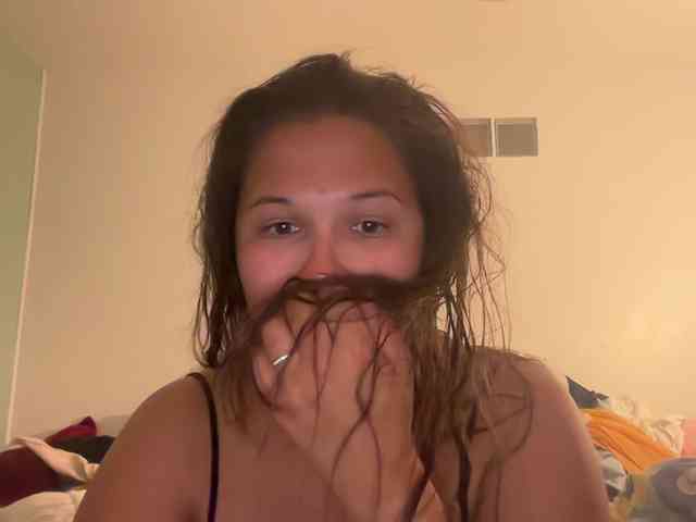 Minettesexy24 webcam