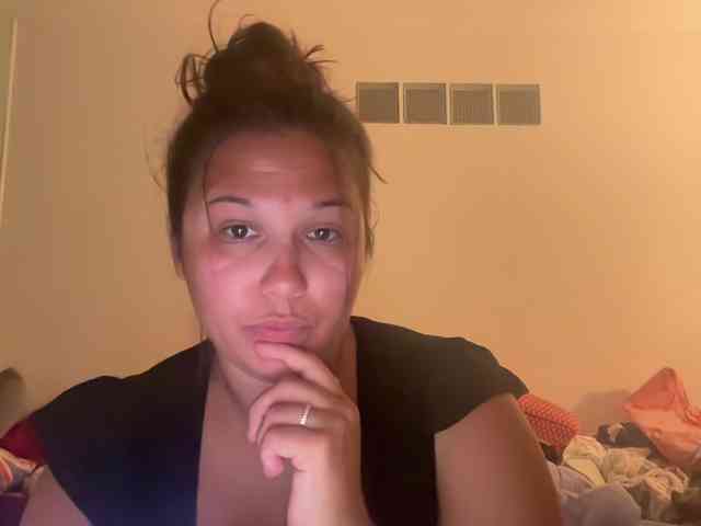 Minettesexy24 webcam