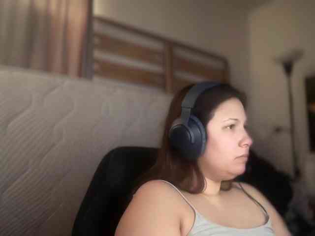 Minettesexy24 webcam