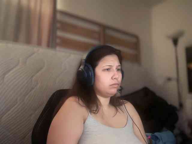 Minettesexy24 webcam