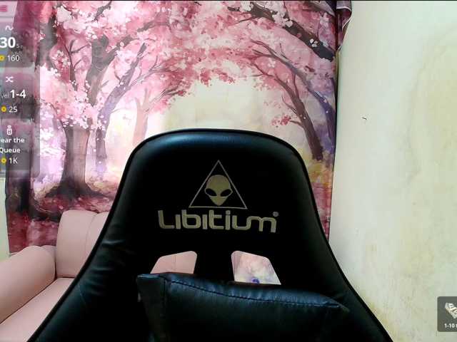 ambersexy18 live cam on BongaCams