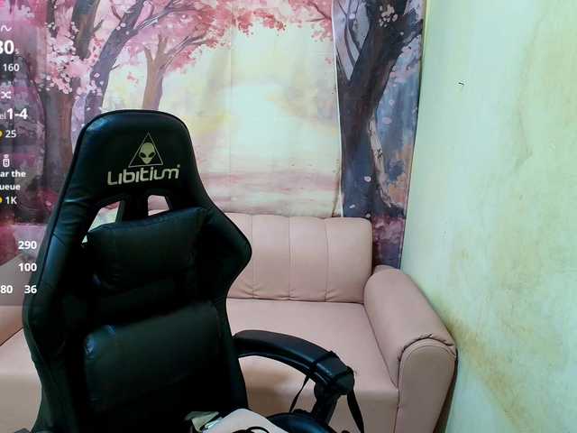 ambersexy18 live cam on BongaCams