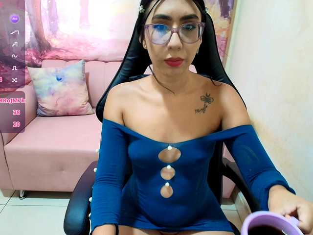 ambersexy18 live cam on BongaCams