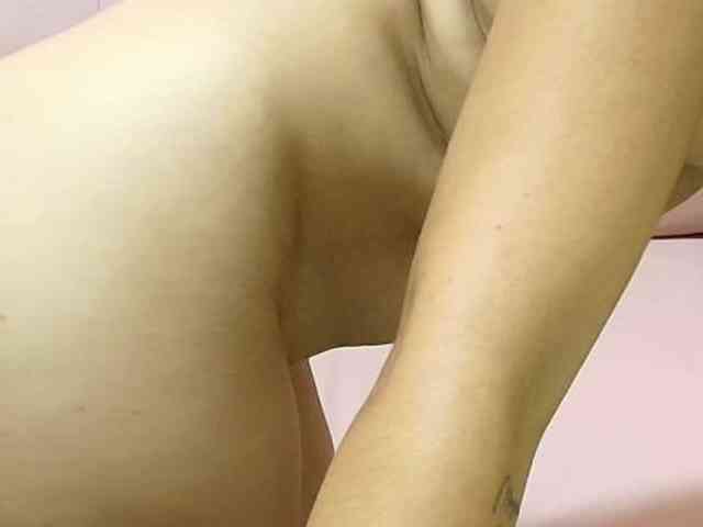 ambersexy18 webcam