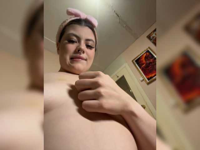 alissha05 live cam on BongaCams