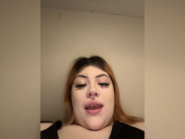 alissha05 live cam on BongaCams