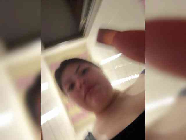 alissh18 webcam