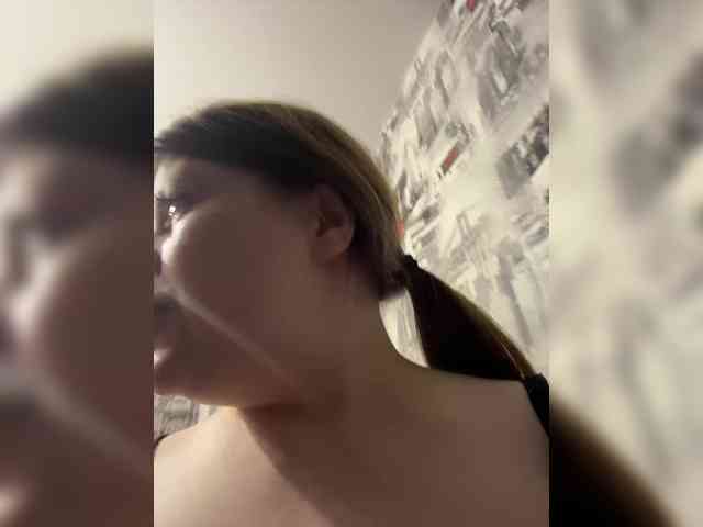 alissh18 webcam