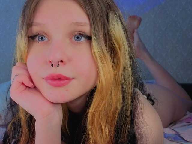 Hi-Kitti live cam on BongaCams