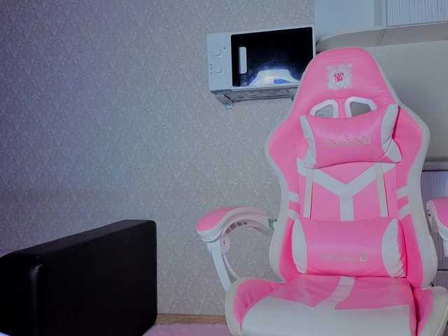 Hi-Kitti live cam on BongaCams