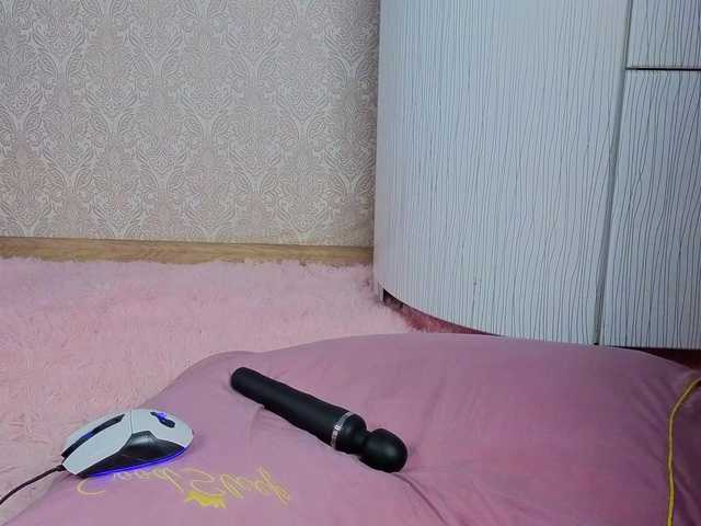 Hi-Kitti live cam on BongaCams
