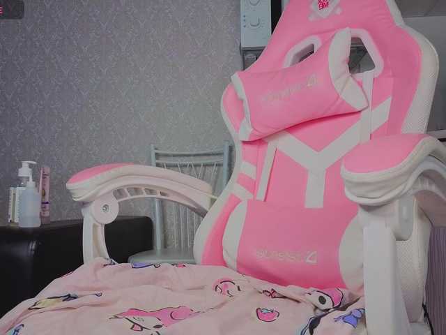 Hi-Kitti live cam on BongaCams