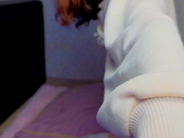 Hi-Kitti live webcam show