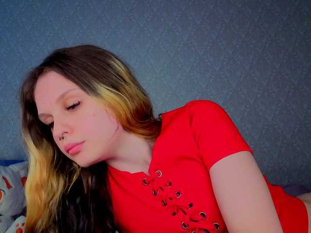 Hi-Kitti live cam on BongaCams
