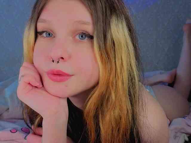 TinyDoll webcam